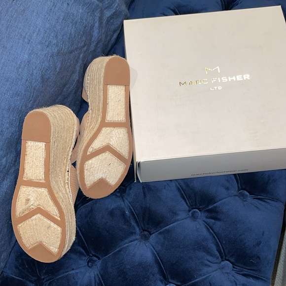 New in box! Marc Fisher Adalyne Blush suede wedge espadrilles Stunning! - Picture 6 of 6